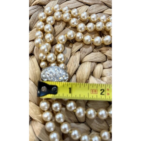 VTG Handknitted  3 Strand Large Faux Pearl Choker Necklace Magnetic Coquette - Picture 7 of 8